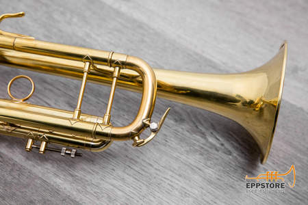 BACH STRADIVARIUS Trompete - 72 Lightweight mit 43 Mundrohr