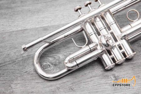 BACH STRADIVARIUS Trompete - 43 Silber, LR 25