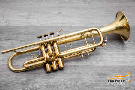 BACH STRADIVARIUS Trompete - 72* Lightweight