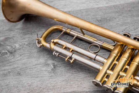 BACH STRADIVARIUS Trompete - 25 G, raw brass - #322537