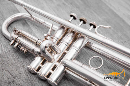 BACH STRADIVARIUS Trompete - 37 ML Silber
