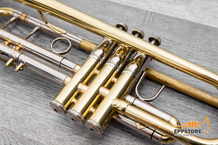 BACH STRADIVARIUS Trompete - 37 ML, Corporation