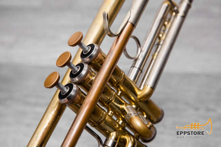B&S Trompete - Unikat, Bronze