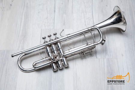 BACH STRADIVARIUS Trompete - Modell 37 Silber