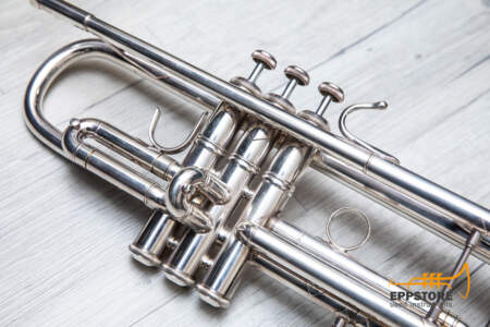 BACH STRADIVARIUS Trompete - 37 ML Silber